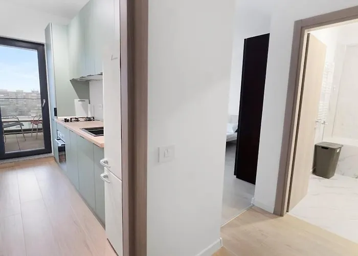 Sarah * 부쿠레슈티